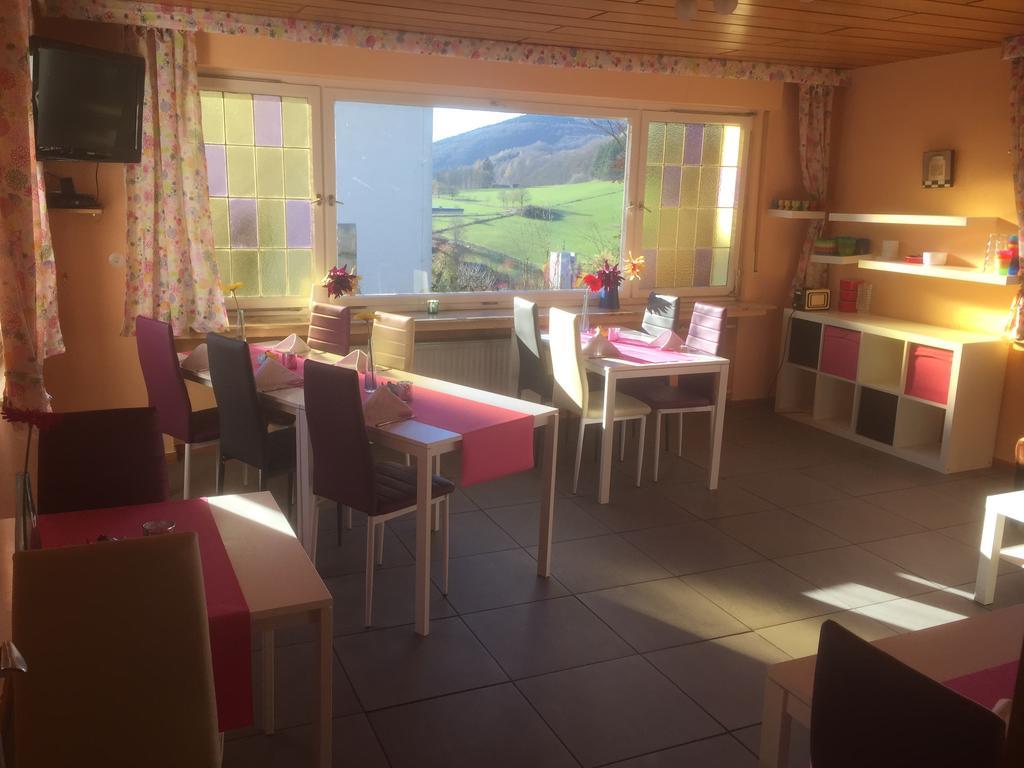 Familie Hotel Kameleon Elleringhausen Exterior foto